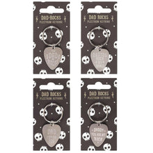 Plectrum-shaped keyring with metal ring and heart charm on gift card